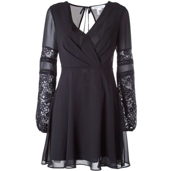BCBGeneration Dresses & Skirts - BCBGeneration Flirty Lace & Chiffon Mini Dress, Size 6